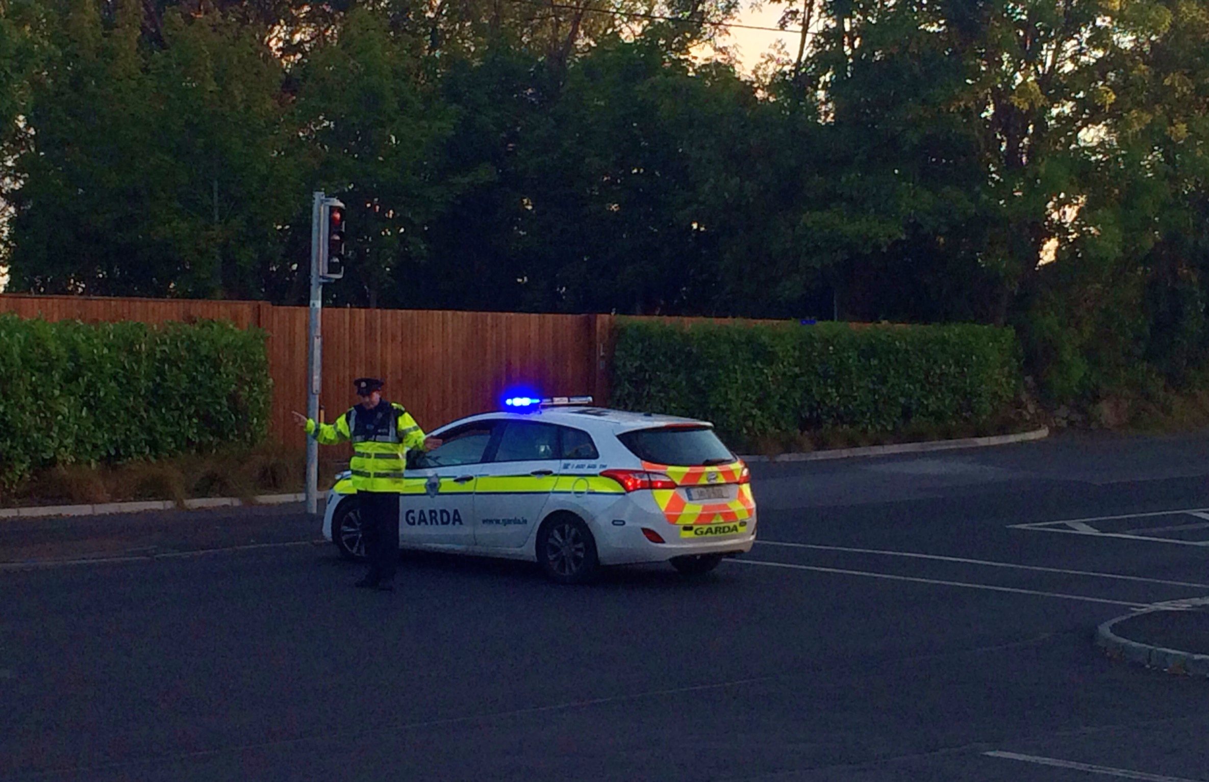 Man in serious condition after Barna Road crash