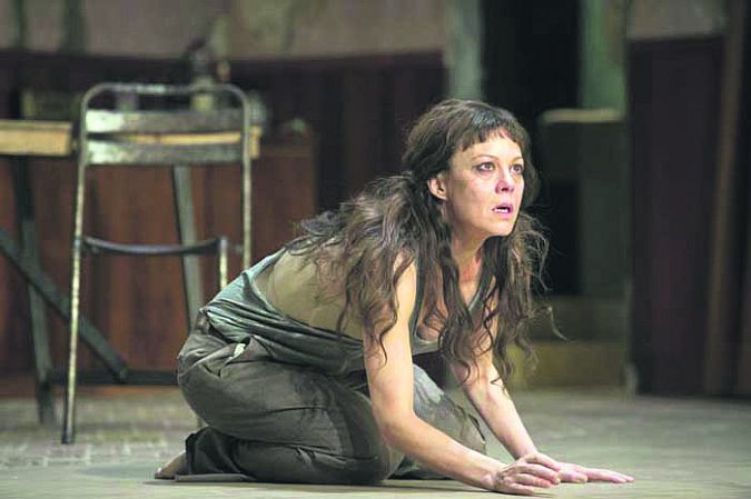 Helen McCrory in Medea.