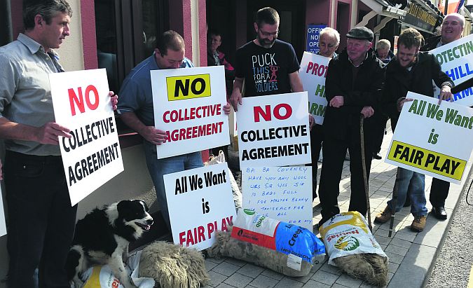 Commonage/hill farmers protesting outside the office of Taoiseach Enda Kenny in Castlebar last Friday.