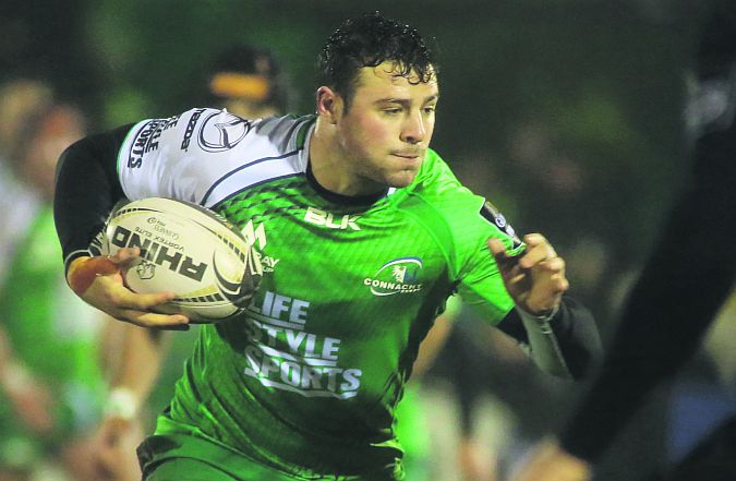 Connacht centre Robbie Henshaw on the move against Edinburgh in last Saturday's Guinness Pro12 encounter at the Sportsground.