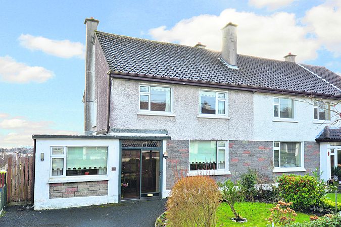 34 Glenard Crescent, Salthill.