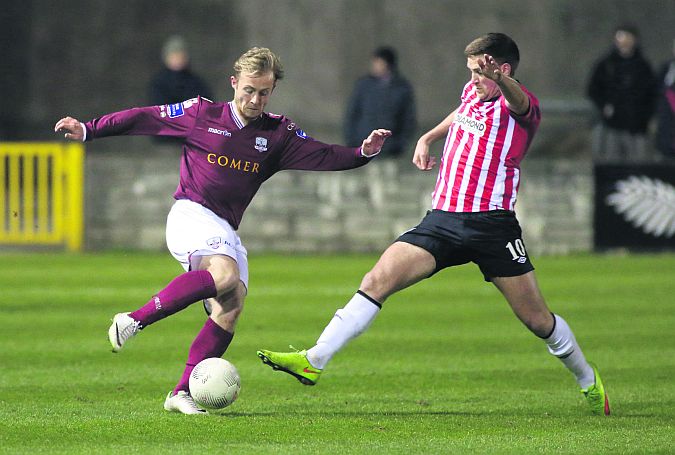 Galway United's David O'Leary, seen here in aciton against Derry City's Paddy McEleney on Friday night, has been very impressive in his first two games for his new club. Photo: Joe O'Shaughnessy.