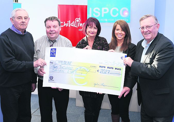 Pictured at a presentation of over €2000 to to CHILDLINE / ISPCC, the proceeds from a table quiz organised by Cairde Chiarraí in Galway, were, from left: John Leen, Treasurer of Cairde Chiarraí, Sean Ó Leidhinn, PRO, Carmen Taheny, Corporate Fundraiser with CHILDLINE / ISPCC, Tracy O'Connell, Secretary of Cairde Chiarraí and Tony Barrett, Chairman.