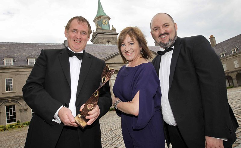 Winners...Kieran Comerford (right), Chair of Network of Local Enterprise Offices, Jerry McCarthy of Vision Built supported by Local Enterprise Office Galway, and Breda Fox, Head of Enterprise, Local Enterprise Office Galway.