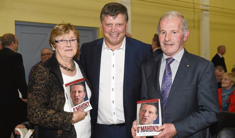 Michael and Anne Meehan, from Caltra, with former Galway and Mayo football manager John O'Mahony, at the launch of his autobiography 'O'Mahony - Keeping the Faith' in St Nathy's College, Ballaghadereen on Tuesday night. Photo: Paul Mohan/Sportsfile.