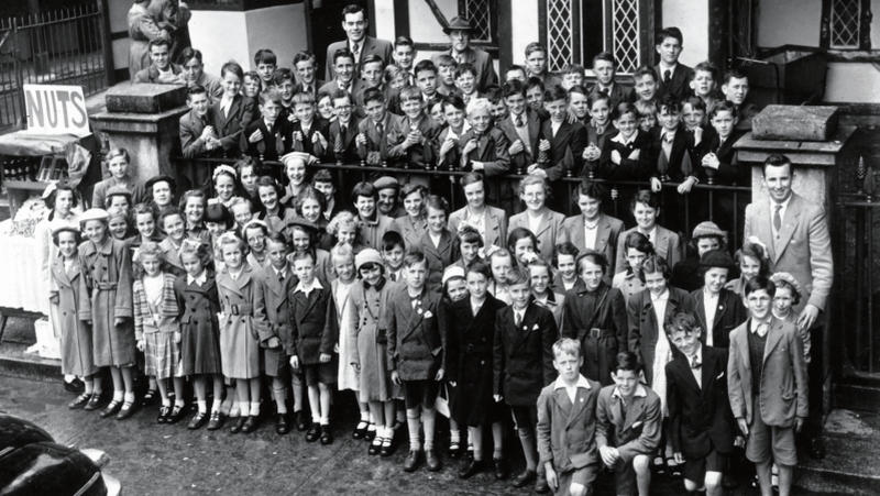 Pupils and teachers from Meelick Eyrecourt Clonfert National Schools on a visit to Dublin Zoo in 1955.