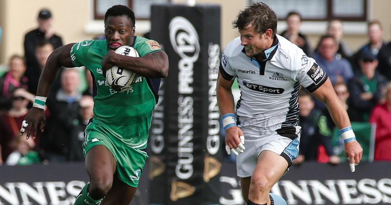 Connacht winger Niyi Adeolokun is chased by Peter Horne of Glasgow Warriors during Saturday's Guinness PRO12 encounter at the Sportsground. Photo: Joe O'Shaughnessy.