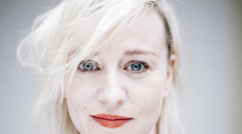 Cathy Davey returns with a new album.