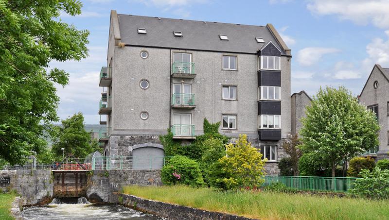 Bowling Green, Galway