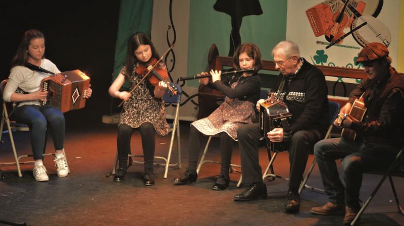 Keeping it in the family. Pat McDonagh (Shaskeen) with his son Fergal and his grandnieces Eabha, Róisín and Fiona McDonagh from Ballinasloe.