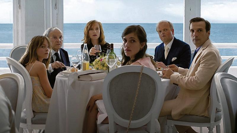 Michael Haneke's Happy End is a study of a deeply dysfunctional family.