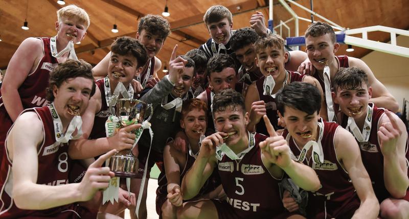 The St Paul's, Oughterard basketball team which defeated St Vincent's, Castleknock (69-52) in the Subway All-Ireland Schools U19 B Cup Final at the National Basketball Areana in Tallaght last week. At rear, from left Luke McDonagh, Paul Kelly, Joseph O'Flaherty, Robert Gill, Kevin O'Toole, Conor Walsh, Luke O'Connor, Daniel Kenny, Ryan Monaghan, Cathal Walsh, Front row: Alan Kelly, Sam, Lawrence, Cian Monaghan, Caoin Forde, Matthew Tierney. Photos: Eoin Noonan/Sportsfile.