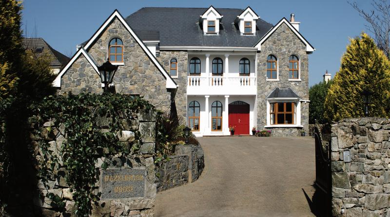 Hazelbrook House, Taylors Hill