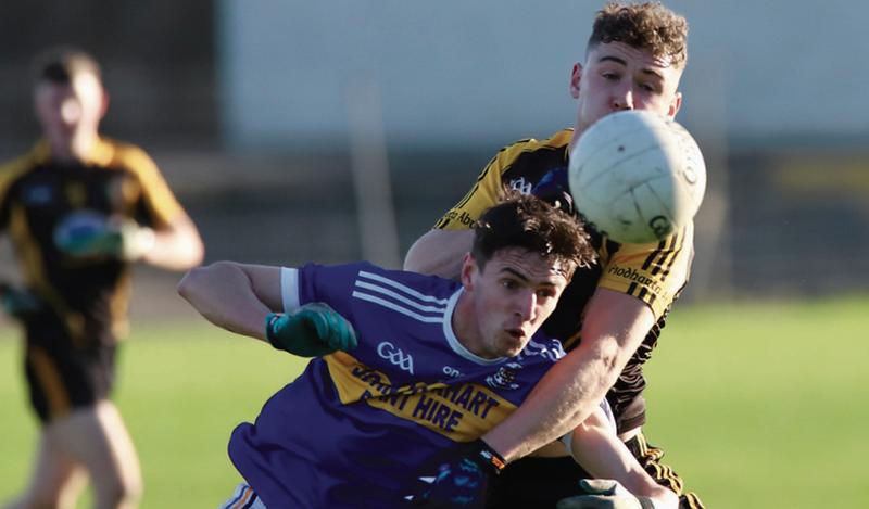 Spiddal's Padraig Eoin Ó Curraoin and Fuerty's Philip Neilan compete for the ball during the AIB/Connacht GAA Club Intermediate Football Championship final at Tuam Stadium on Sunday. Photo: Brian Harding.